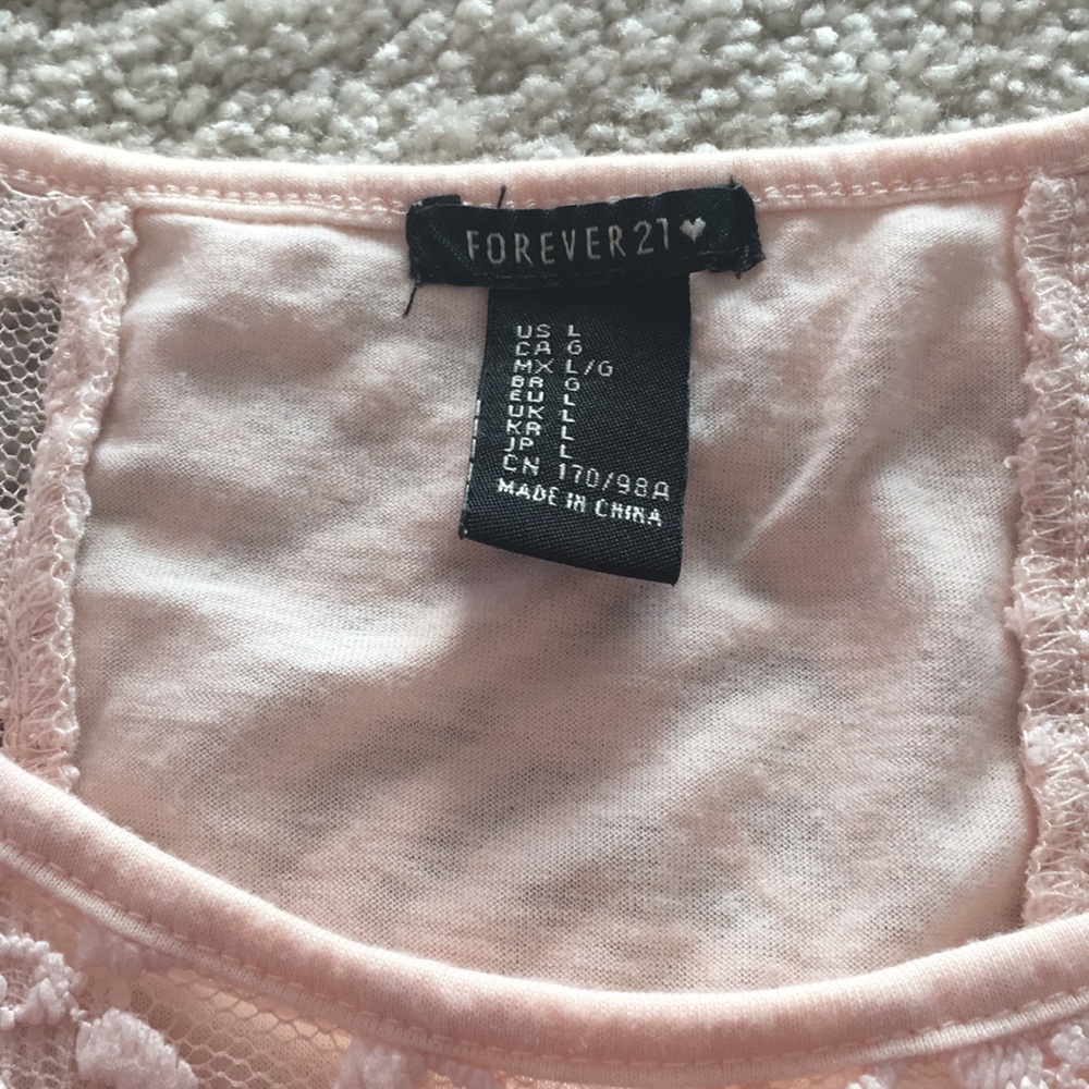 Crop top - Picture 2 of 3